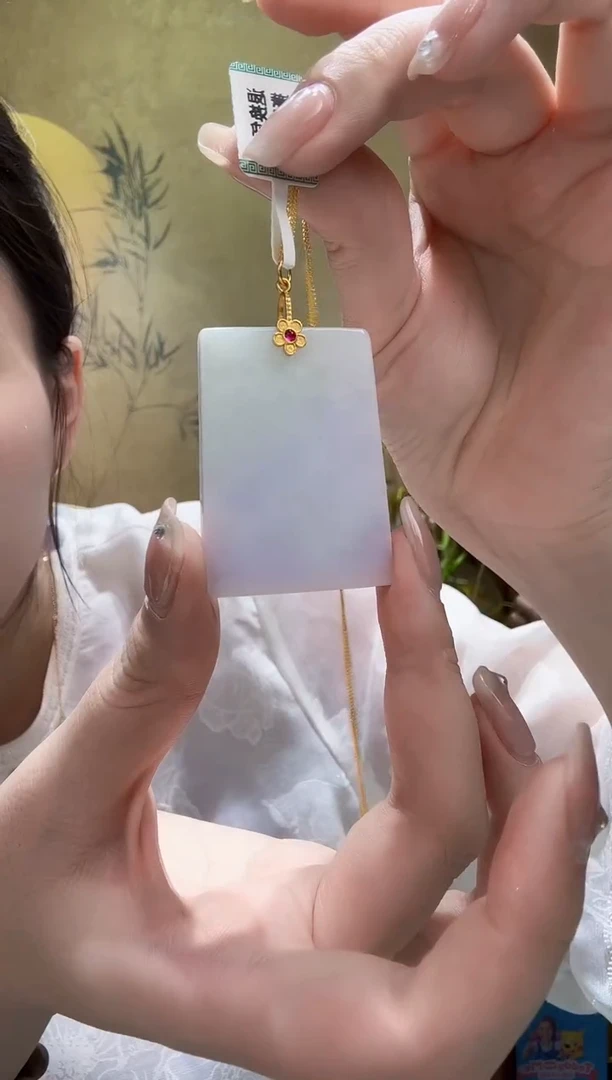 颈饰未镶嵌翡翠吊坠