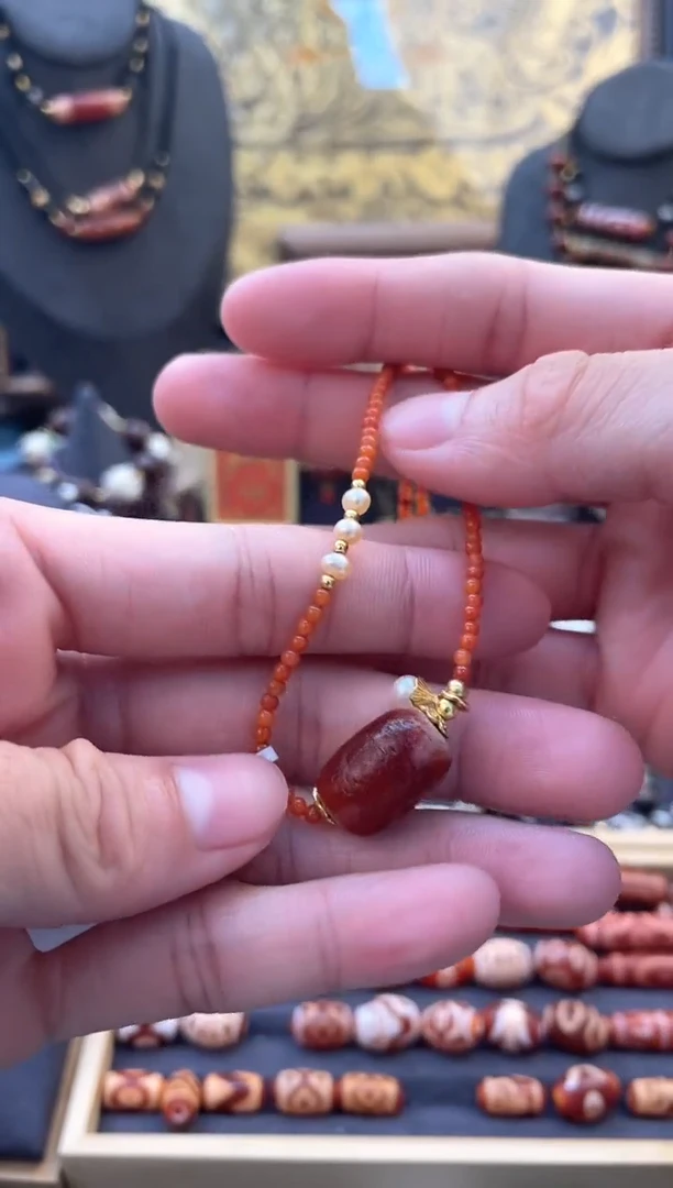 玛瑙/玉髓颈饰未镶嵌美泓红肉三眼锁骨链