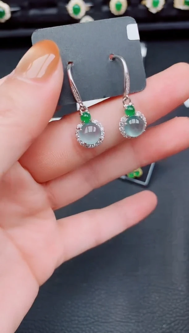 【闪购商品】翡翠耳饰银S925镶嵌天然a货翡翠400