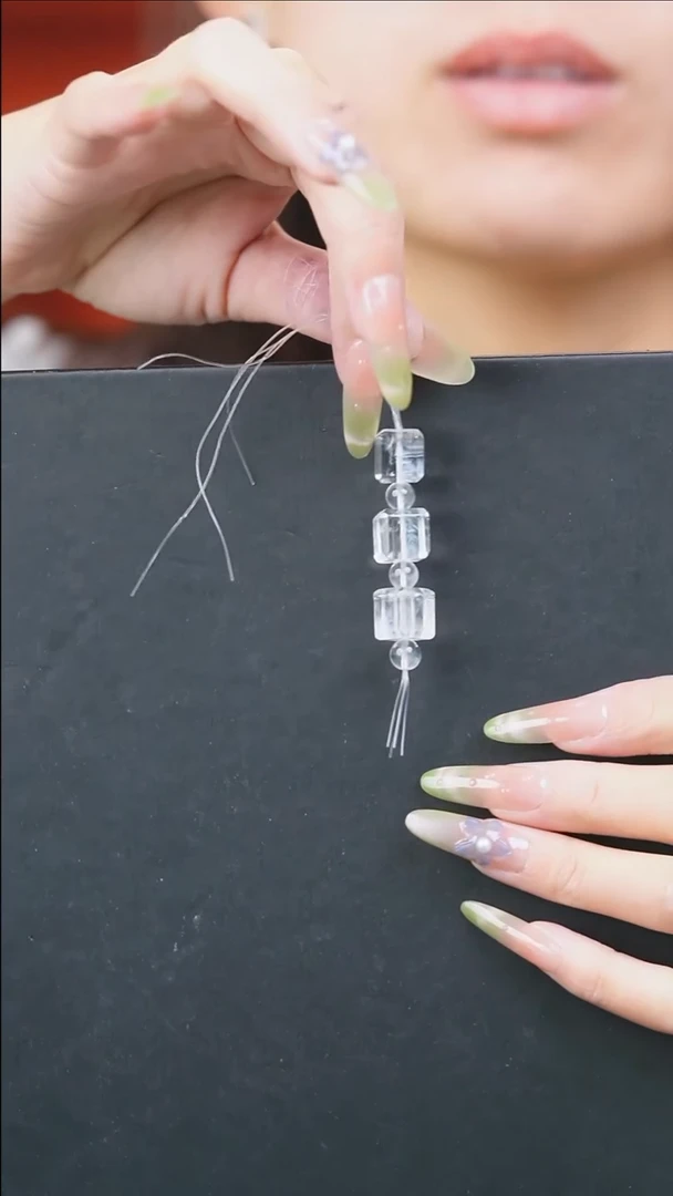 `未镶嵌水晶6多样性发其一/