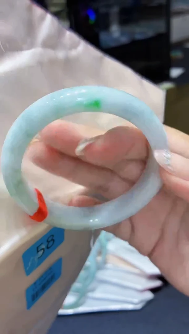未镶嵌手镯翡翠翡翠手镯