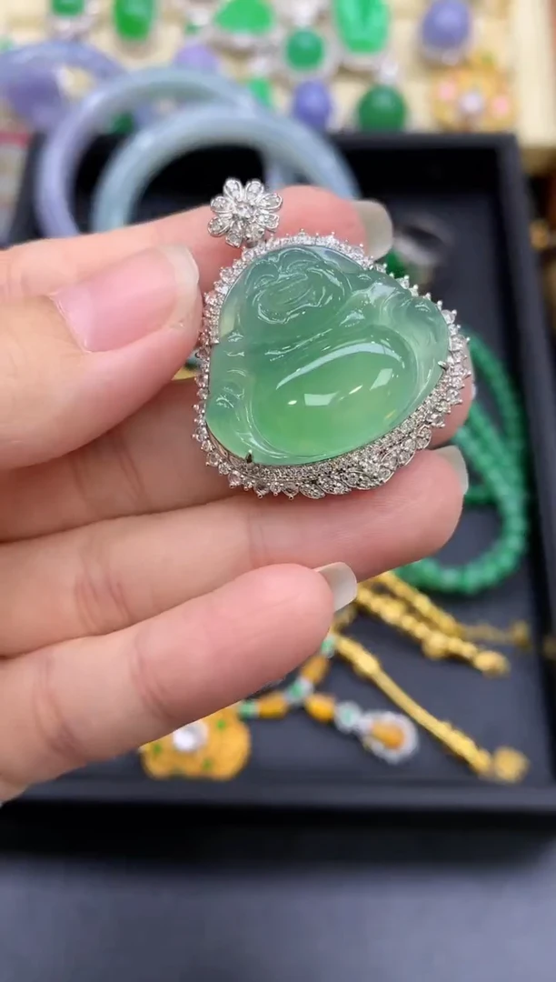 颈饰18K金镶嵌翡翠827-中国好珍宝