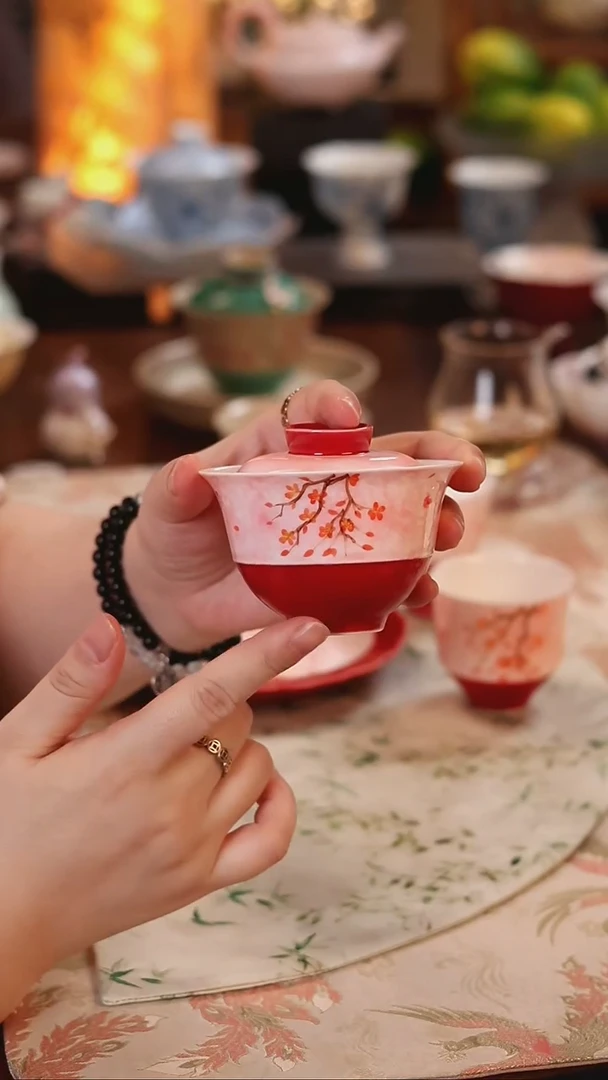 朱墙映雪盖碗哈哈哈