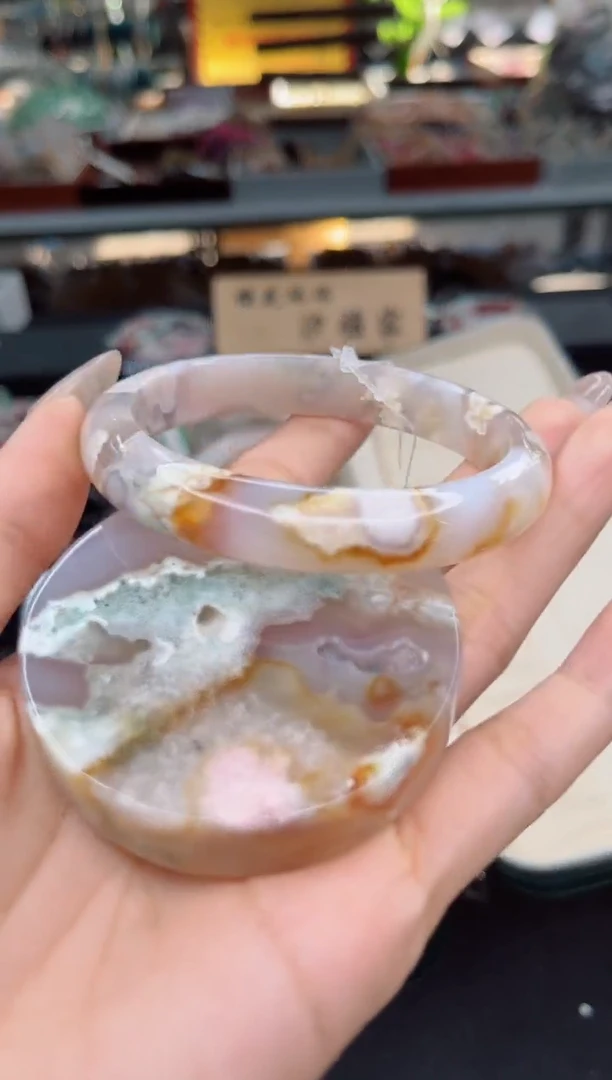 【闪购商品】石英质玉手镯未镶嵌60圈口（不退不换）1507564