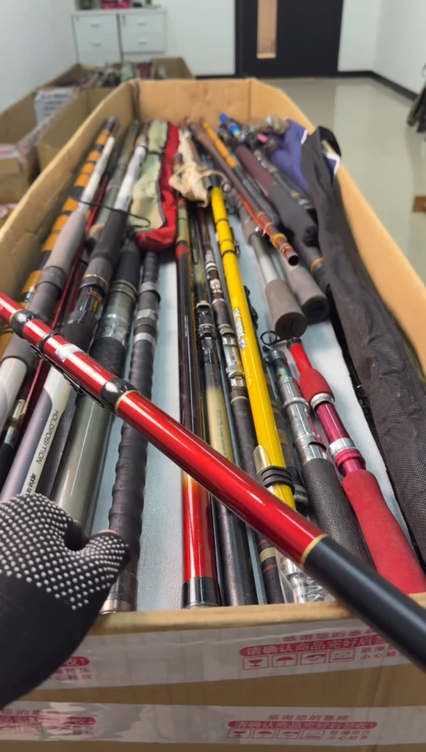 铭* 孤品微瑕， 以直播间为准  加 10元发顺丰