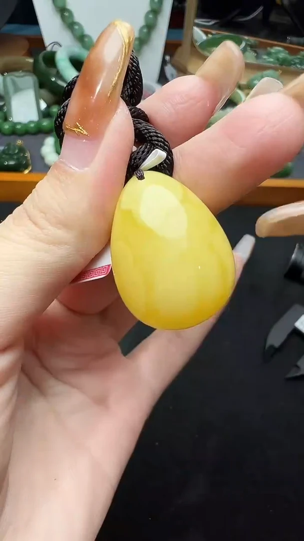 【闪购商品】蜜蜡颈饰未镶嵌65吊坠