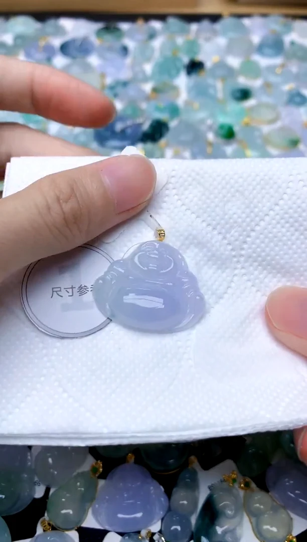 颈饰18K金镶嵌翡翠天然A货翡翠