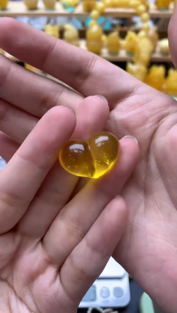 琥珀未镶嵌珠宝奇石015琥珀蜜蜡微瑕坑