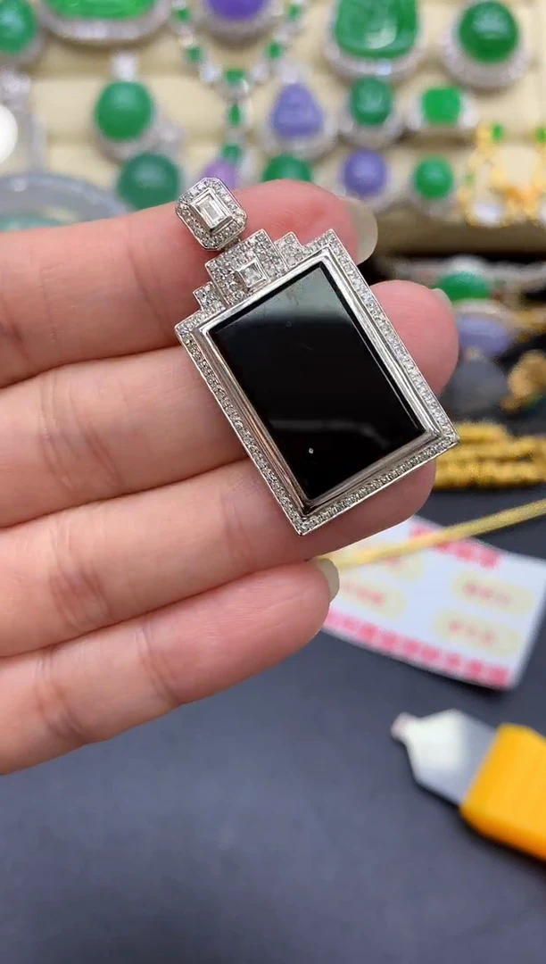 颈饰18K金镶嵌翡翠398-中国好珍宝