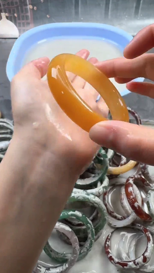 【闪购商品】石英质玉手镯未镶嵌33