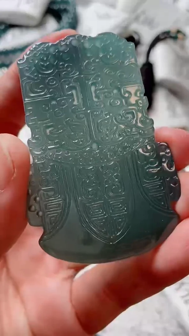 翡翠未镶嵌颈饰88888888