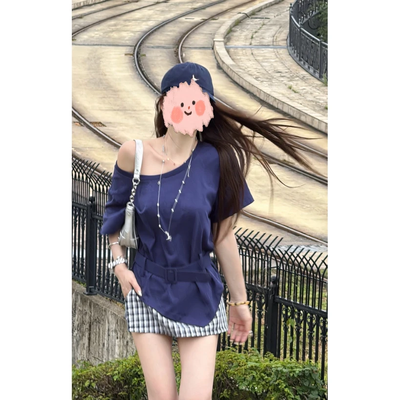 2025夏季韩系时尚气质露肩短袖宽松独特斜肩上衣格纹半身裙两件套