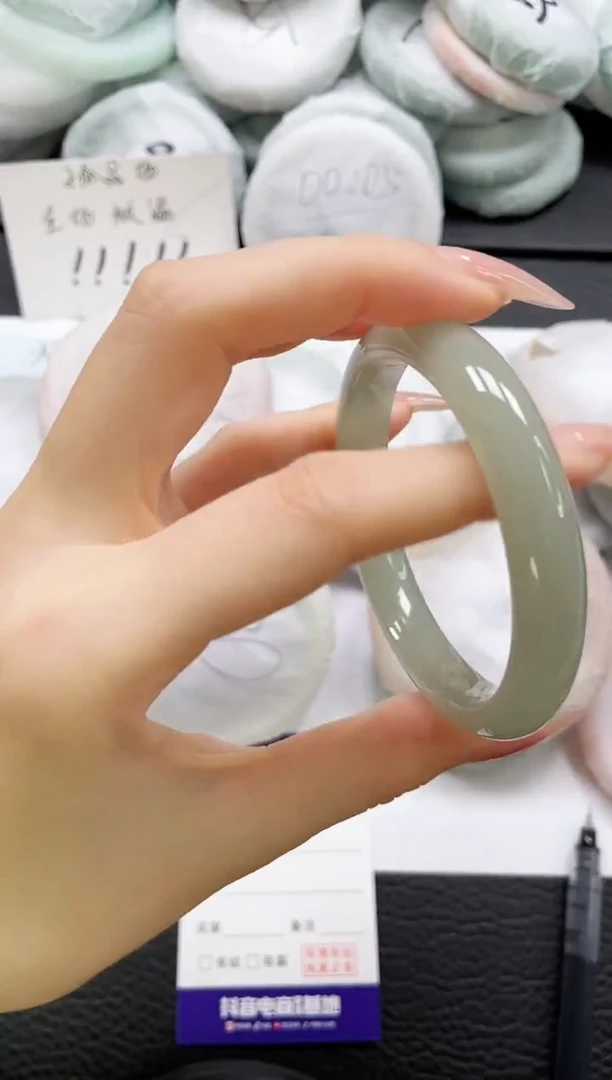 石英质玉手镯未镶嵌38-59