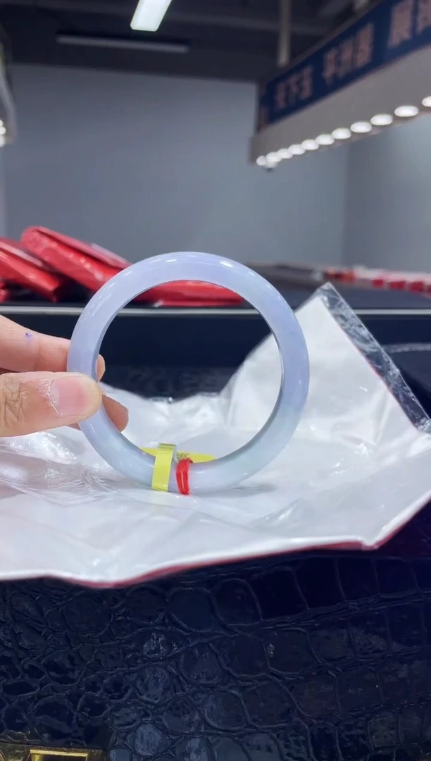 未镶嵌手镯翡翠18