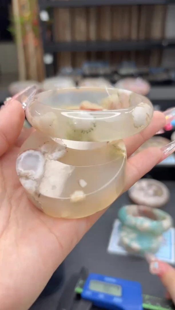 未镶嵌手镯石英质玉27(57圈赠送镯心)