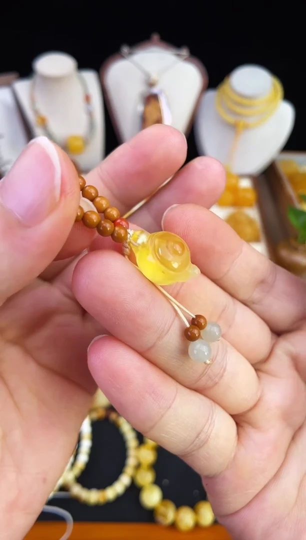 琥珀未镶嵌珠宝奇石柒月