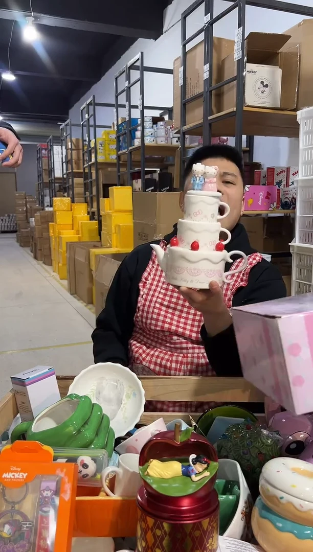 【闪购商品】杯原盒结婚kt蛋糕茶壶