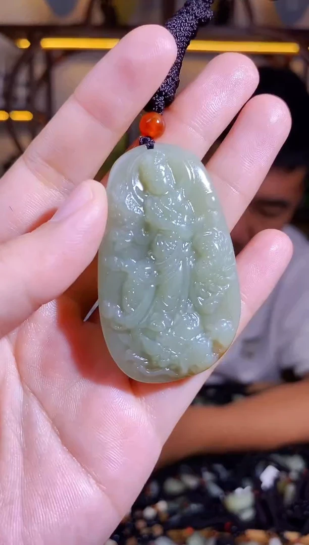 颈饰未镶嵌和田玉1