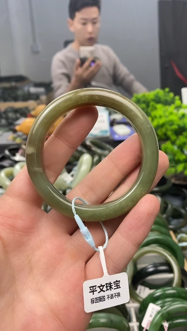 未镶嵌手镯和田玉54.5