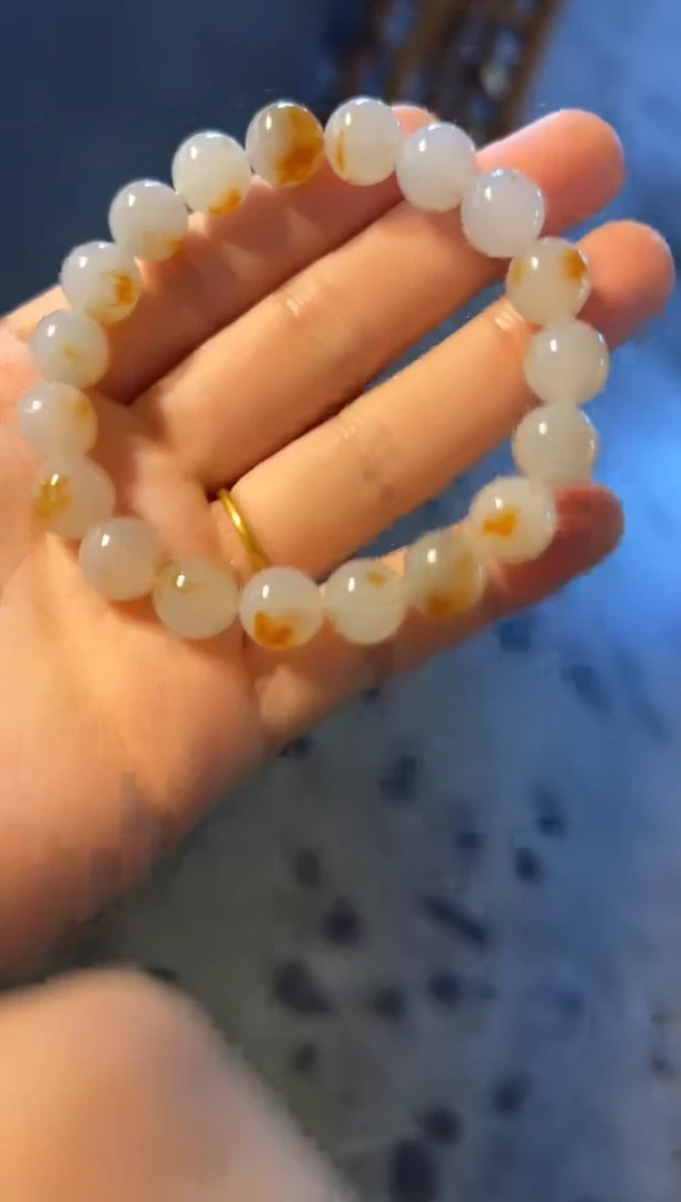 定制翡翠未镶嵌手串