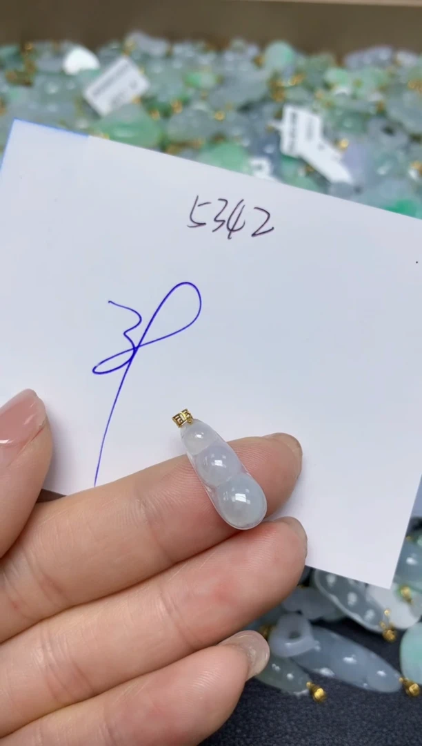 【闪购商品】翡翠挂件18K金镶嵌 天然翡翠A货