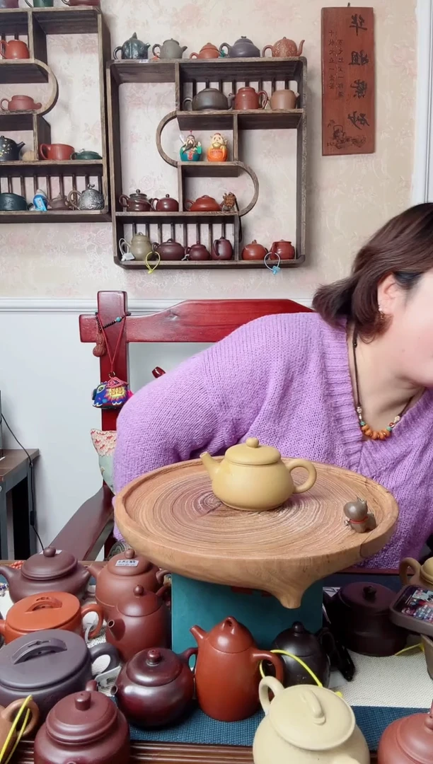 茶杯紫砂段泥    160 CC瓢