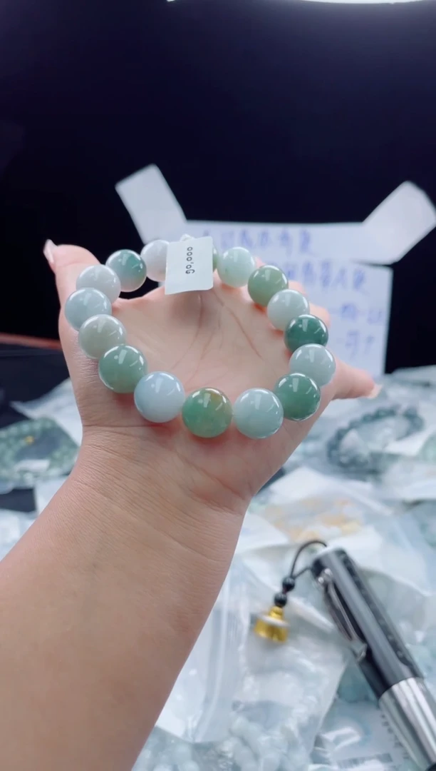 未镶嵌定制翡翠珠串