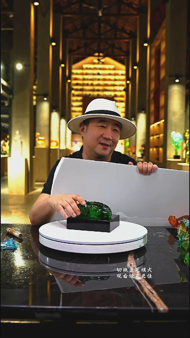 琉璃摆件大**味0701083-101新春绿色小貔貅+黑色140*160小底座
