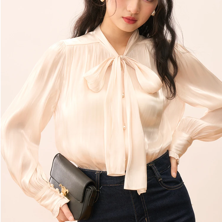 新款法式浪漫优雅光泽感飘带系带洋气设计感休闲气质小众衬衫