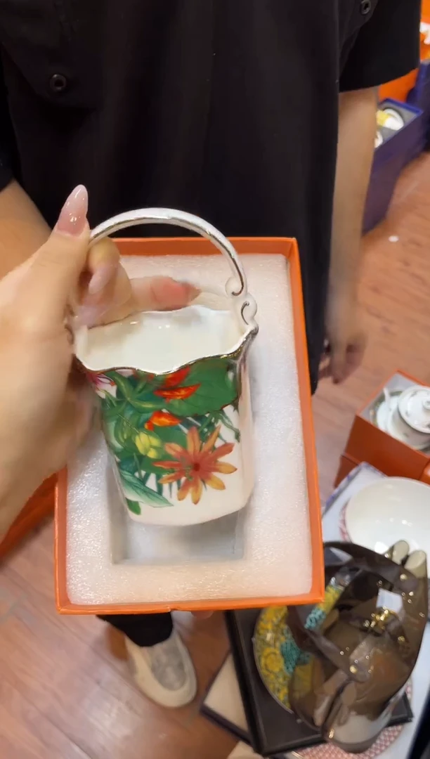 杯鸿辉家品牌瓷器，京东包邮！