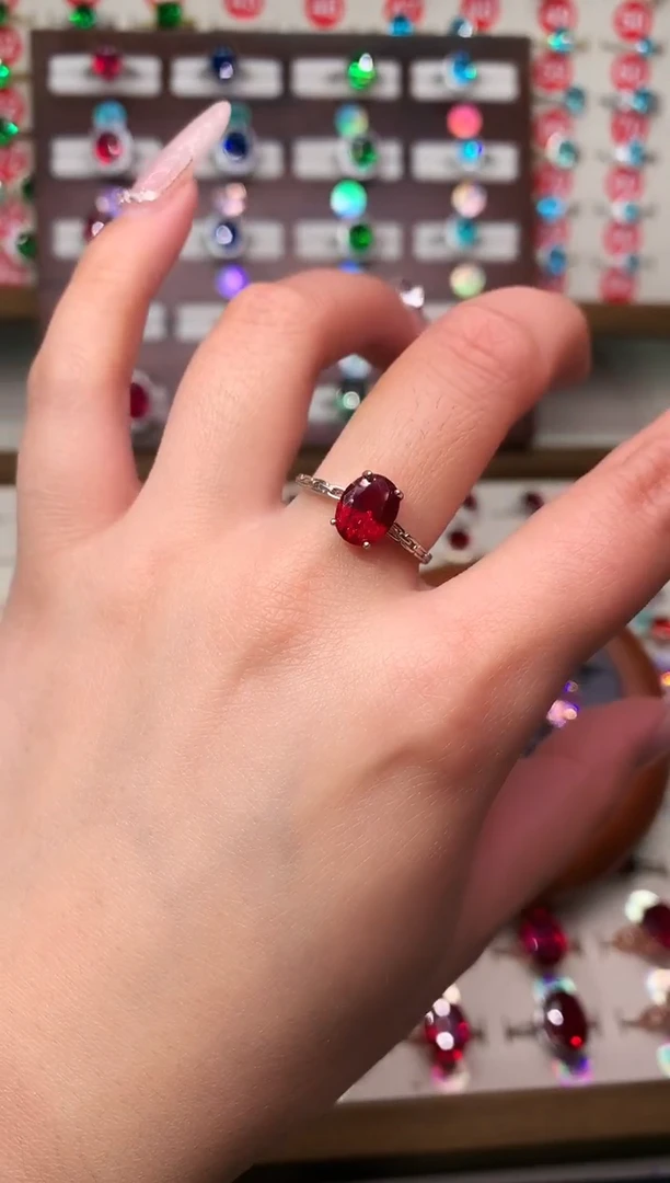 银S925镶嵌戒指红宝石7*9 酒红 银托