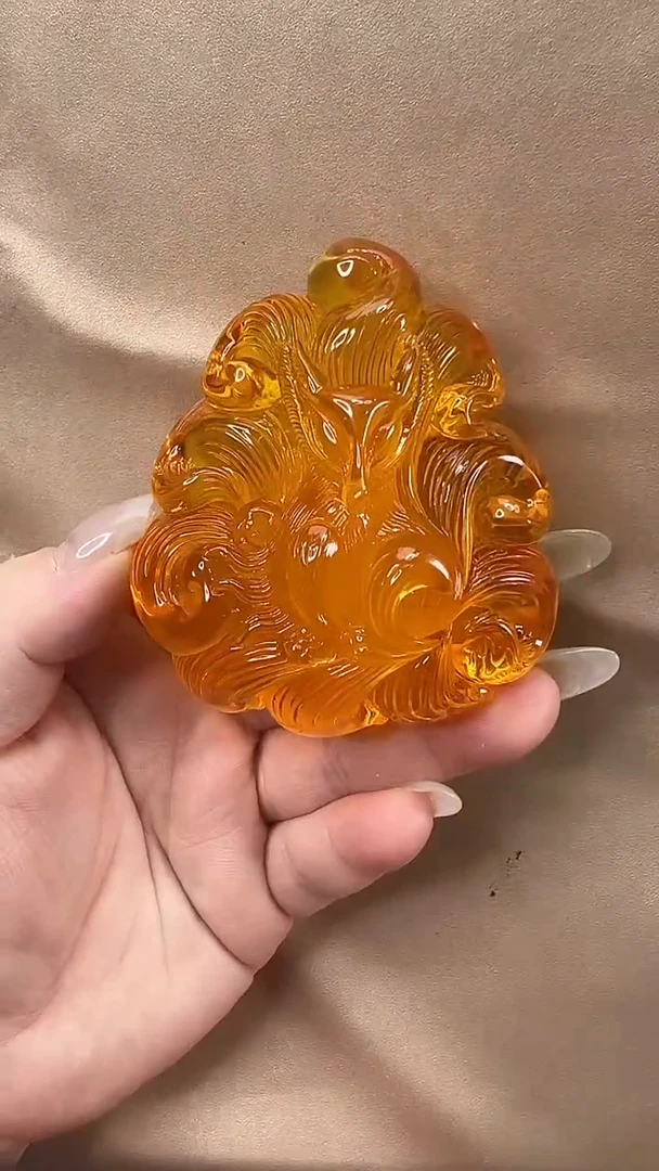 琥珀颈饰未镶嵌吊坠