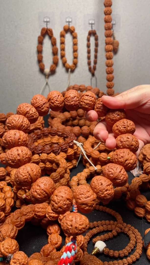 【闪购商品】文玩核桃手串2.6龙珠