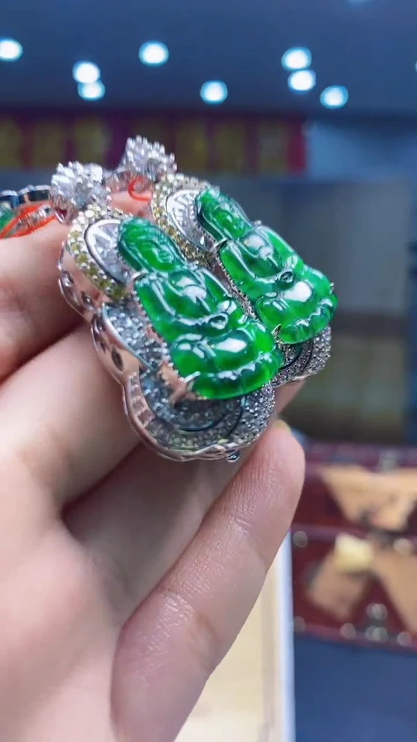 翡翠未镶嵌颈饰多样性发货【只发一件】*q79