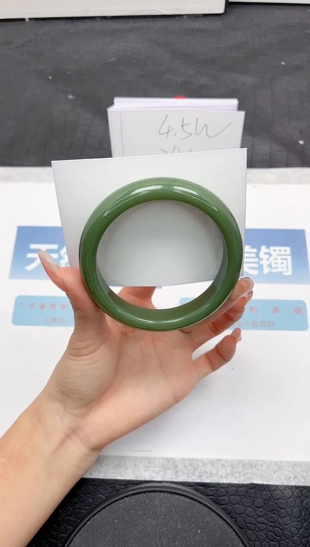 【闪购商品】石英质玉手镯未镶嵌L249-62