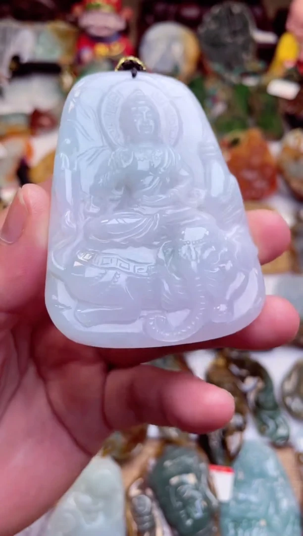 颈饰未镶嵌翡翠普贤