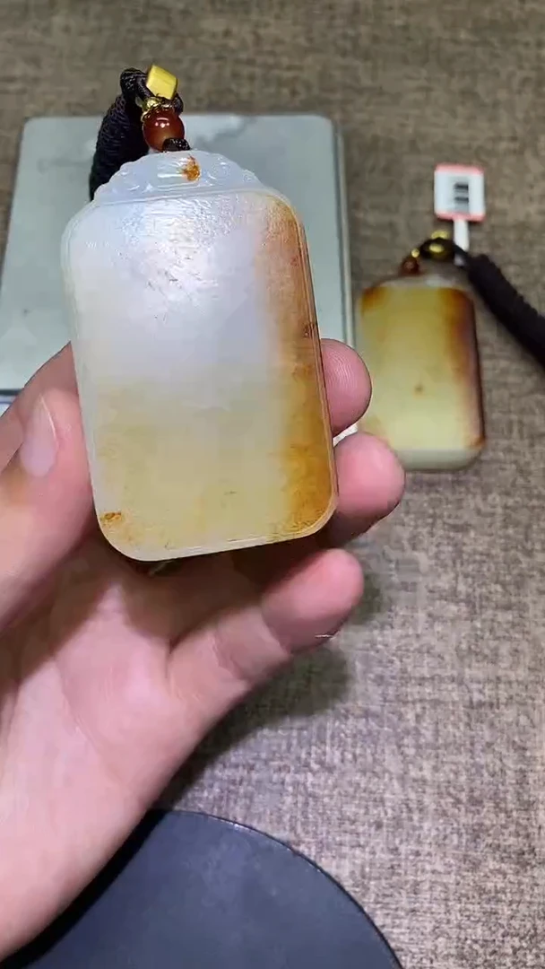 颈饰未镶嵌和田玉A7