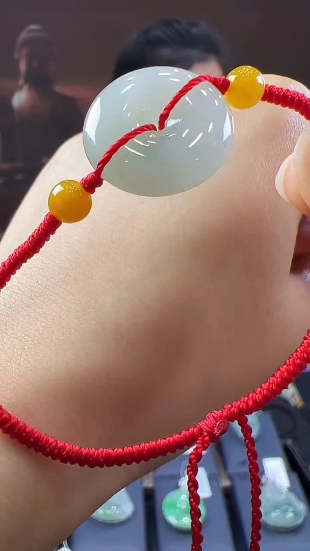 未镶嵌挂件翡翠手绳