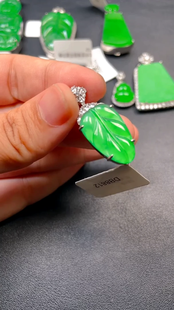 吊坠(不含链)银S925镶嵌翡翠dz1