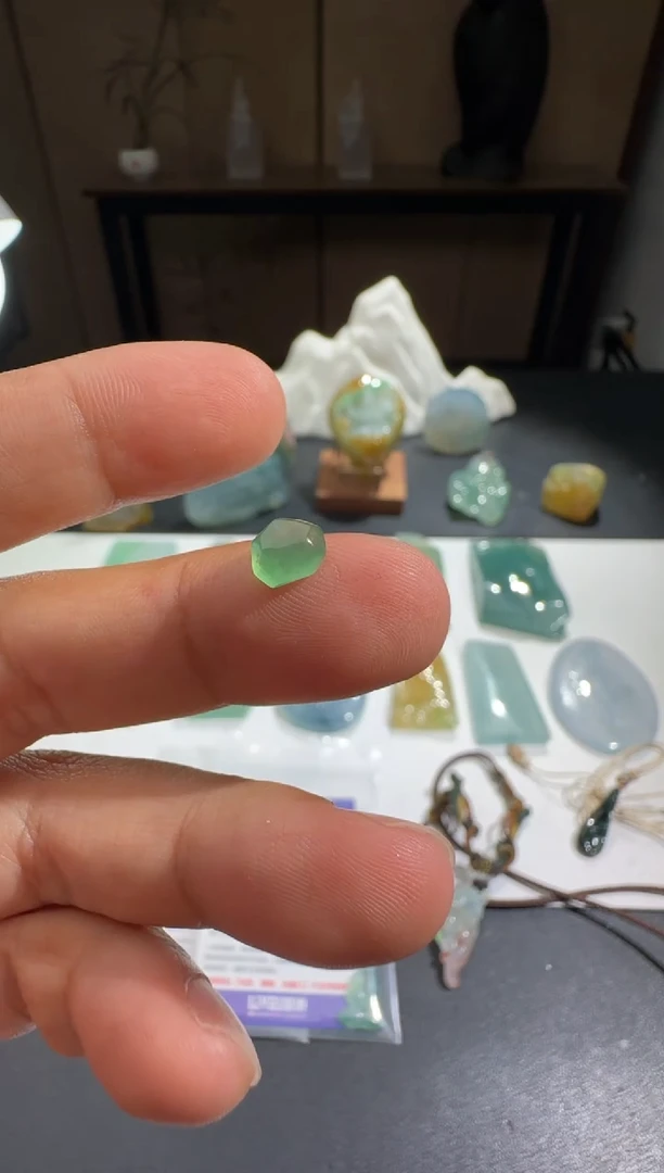 未镶嵌定制翡翠缅甸A货翡翠