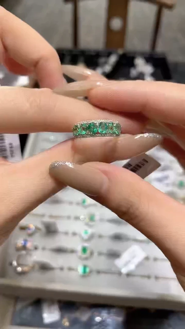 戒指18K金镶嵌祖母绿1克拉祖母绿戒指YT   061