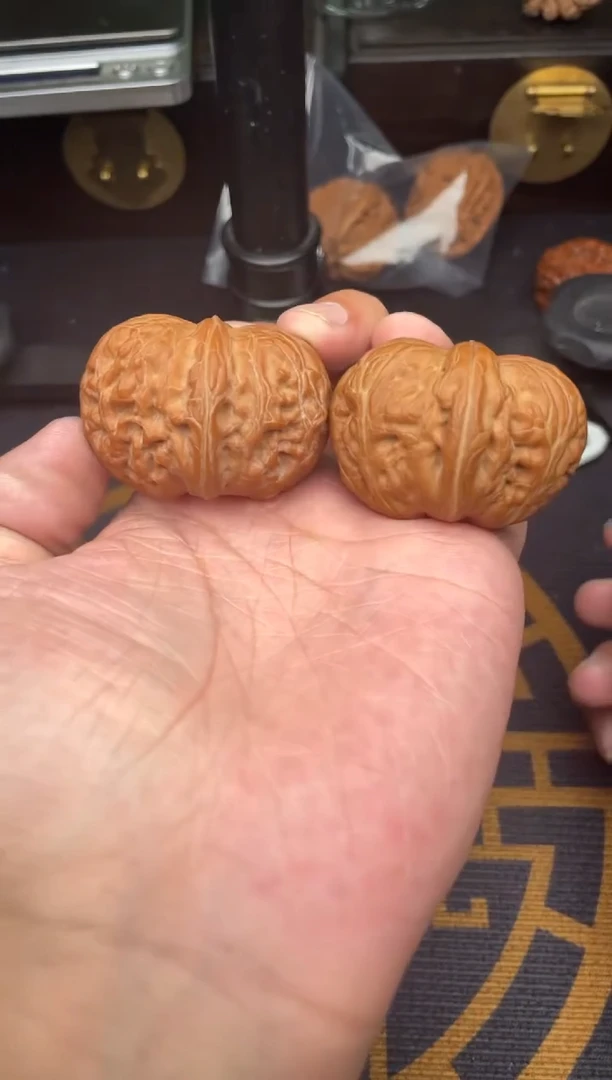 吊坠文玩核桃元宝45S105