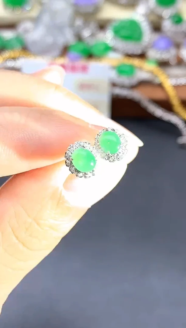 颈饰18K金镶嵌翡翠359-中国好珍宝