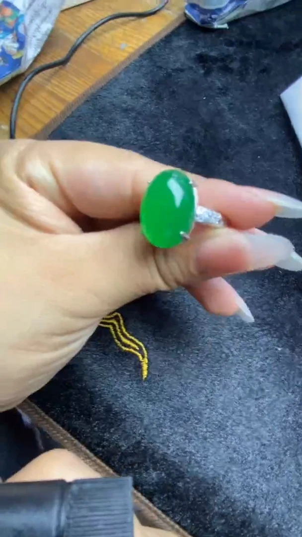 满色吊坠    所见即所得