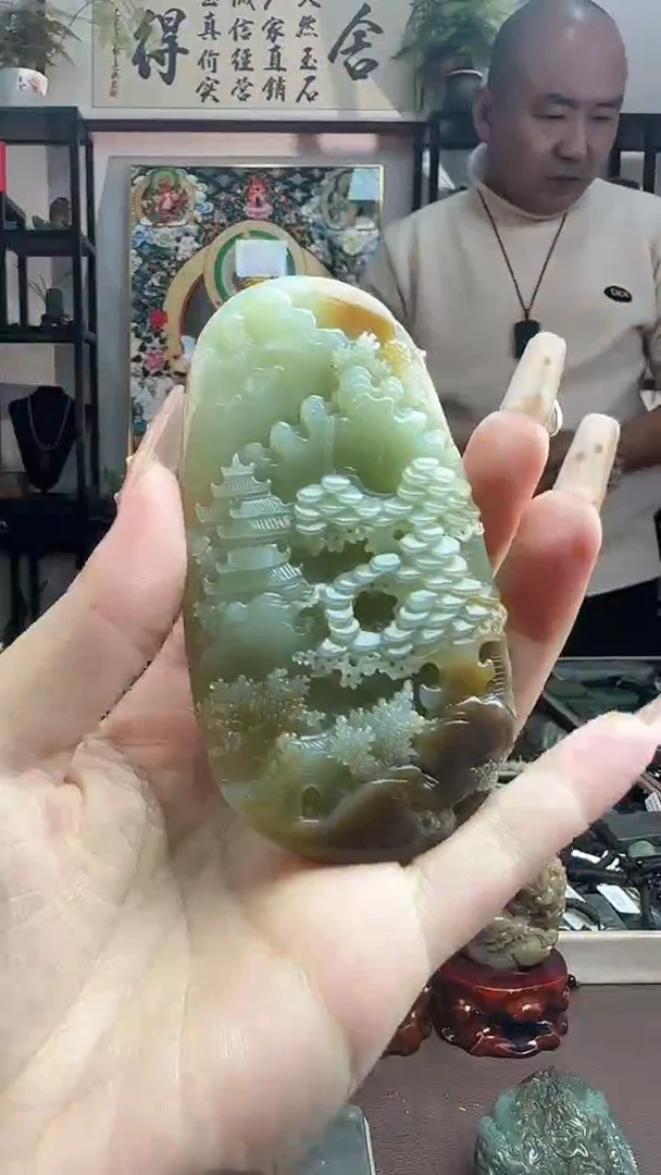 颈饰未镶嵌和田玉山水