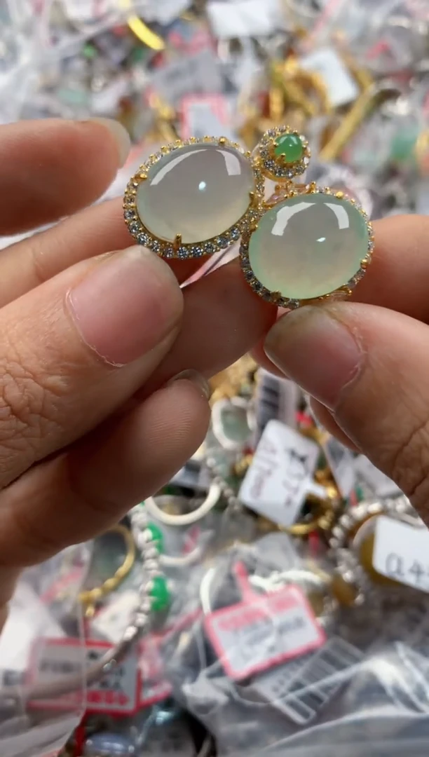 银S925镶嵌戒指翡翠666               8