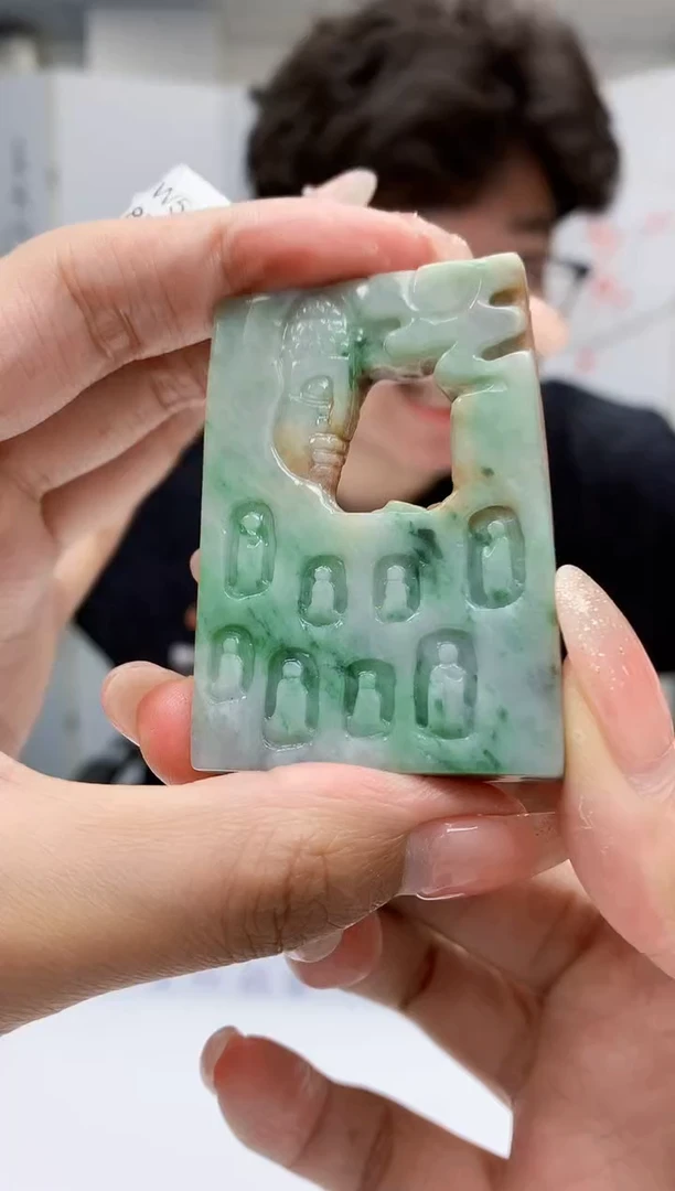 【闪购商品】定制翡翠未镶嵌4688MM-毛货挂件79