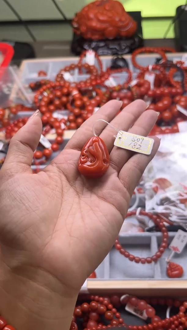 【闪购商品】南红玛瑙珠宝奇石未镶嵌509