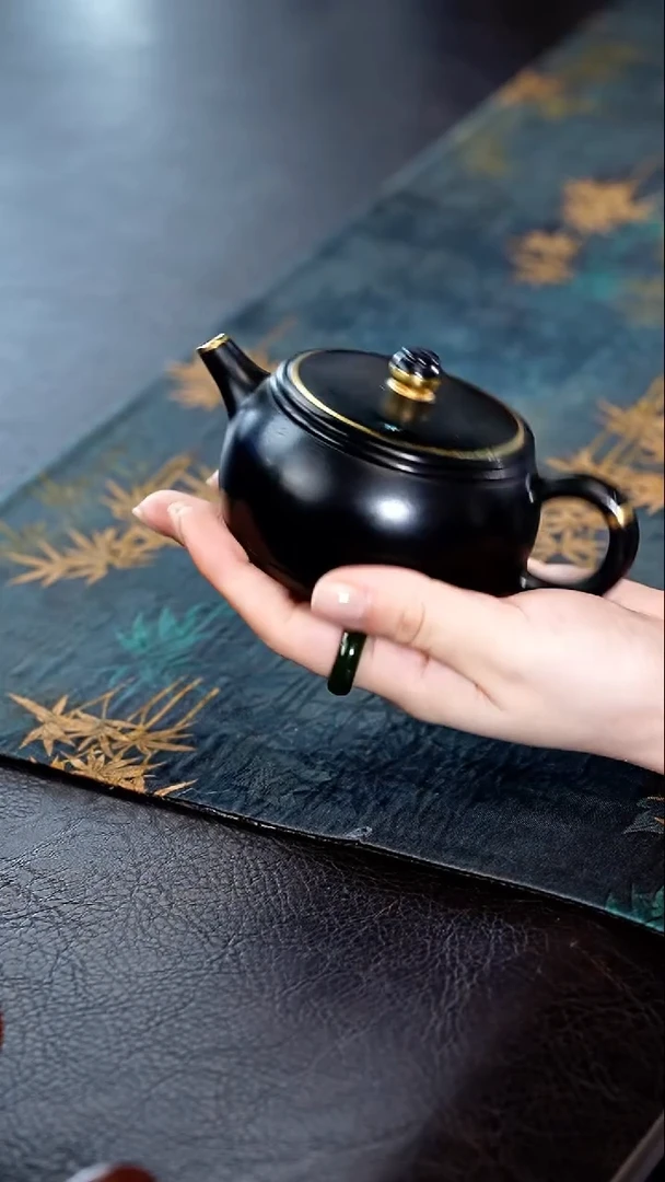 茶壶紫砂4宜兴紫砂壶惊喜