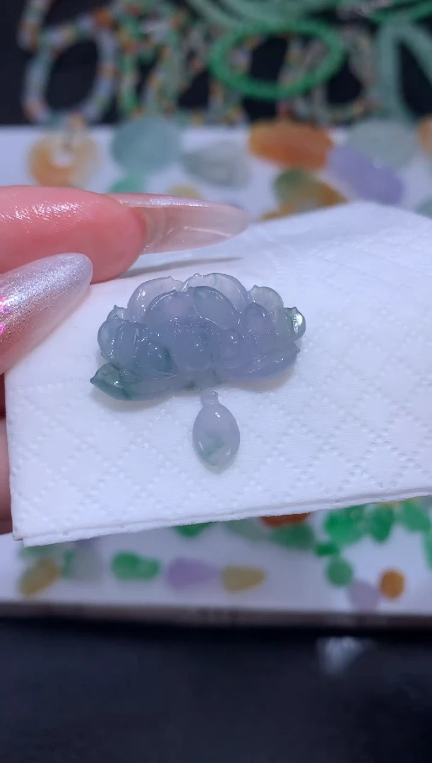 未镶嵌定制翡翠莲花